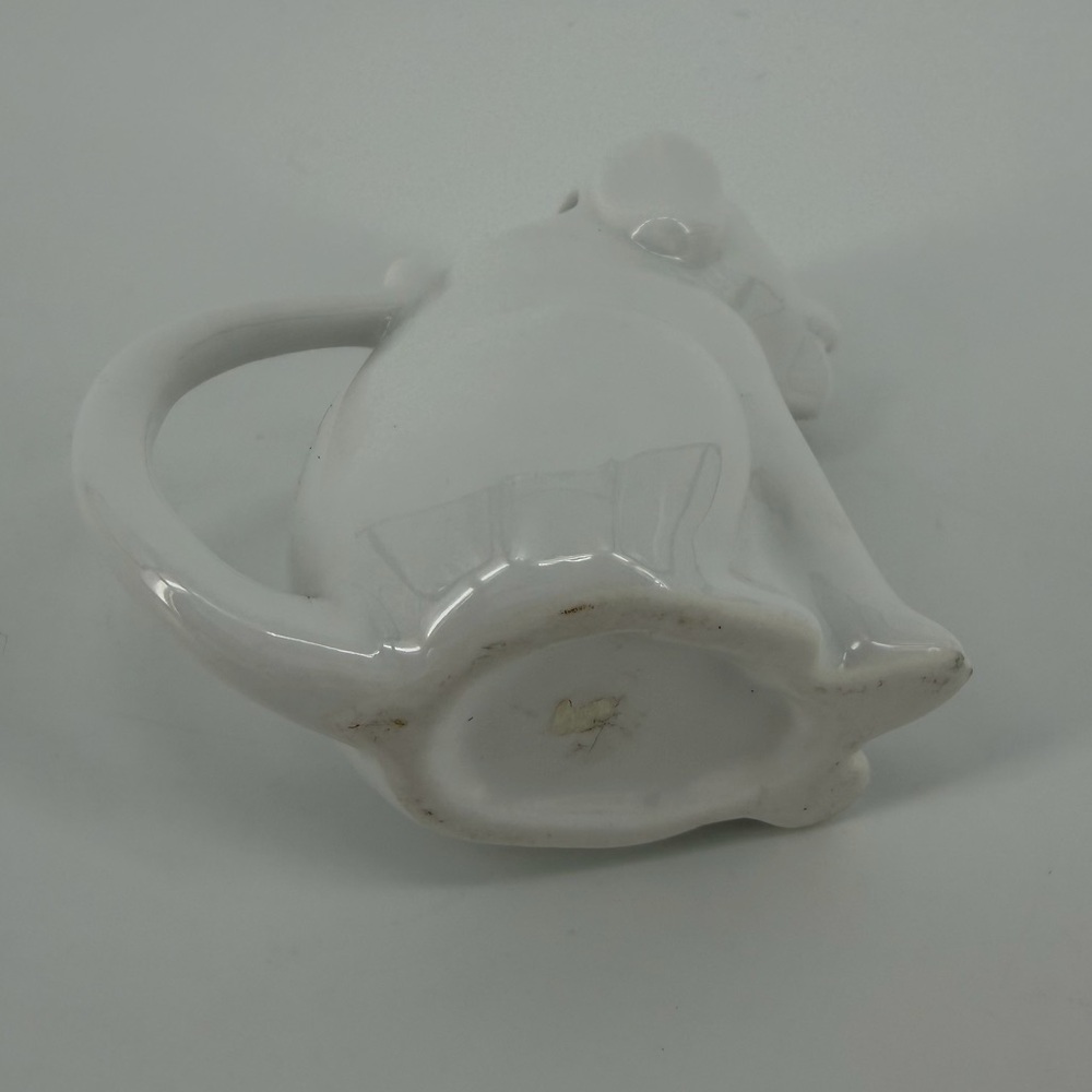 White Porcelain Dog Shaped Mini Creamer Pitcher - Picture 6 of 8